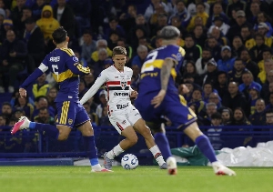 ge - Análise: São Paulo perde chances, cai no segundo tempo e sai atrás contra o Boca