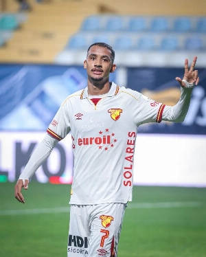 ge - Ex-Grêmio faz primeiros gols na Turquia com hat-trick: 