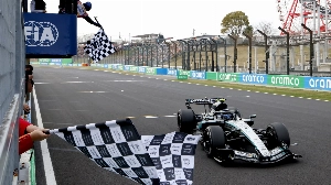 Notícias ao Minuto Brasil - Esporte - Kimi Antonelli vence GP do Japão e faz história na Fórmula 1