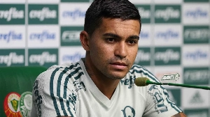 Notícias ao Minuto Brasil - Esporte - STJD mantém suspensão a Dudu por 'VTNC' contra Leila e aponta misoginia