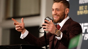 Notícias ao Minuto Brasil - Esporte - Conor McGregor retira a candidatura à presidência da Irlanda