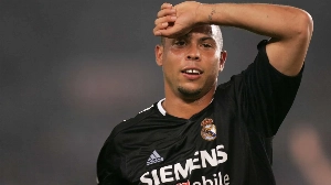 Notícias ao Minuto Brasil - Esporte - IA monta seleção histórica e inclui brasileiros entre os melhores; veja