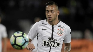 Notícias ao Minuto Brasil - Esporte - Atlético-MG anuncia contratação de Maycon, ex-Corinthians