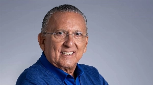 Notícias ao Minuto Brasil - Esporte - Galvão Bueno se pronuncia após passar o Natal internado e projeta retorno em fevereiro