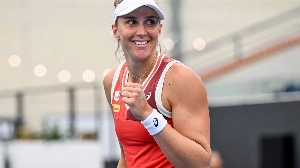 Notícias ao Minuto Brasil - Esporte - Eliminada em SP, Bia Haddad vive maratona para chegar e jogar WTA em Seul