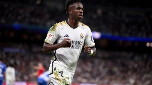 Notícias ao Minuto Brasil - Esporte - Vini Jr é alvo de racismo antes de jogo do Real Madrid; Courtois reage