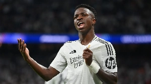 Notícias ao Minuto Brasil - Esporte - Vinícius Jr. exige ao Real Madrid que o trate como Cristiano Ronaldo