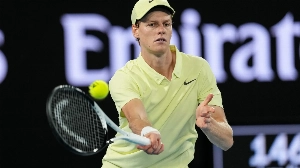 Notícias ao Minuto Brasil - Esporte - Alcaraz derrota Sinner em jogo de exibição milionário na Coreia do Sul