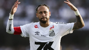 Notícias ao Minuto Brasil - Esporte - 'Tentando ficar 100% fisicamente', diz Neymar sobre esforço para ir à Copa