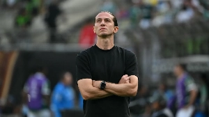 Notícias ao Minuto Brasil - Esporte - Filipe Luís: cumplicidade com auxiliar teve até salário pago na base do Fla