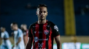 Notícias ao Minuto Brasil - Esporte - Preso por tráfico, ex-jogador do Fluminense tem julgamento marcado