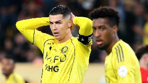 Notícias ao Minuto Brasil - Esporte - Cristiano Ronaldo continua na Arábia Saudita apesar da guerra