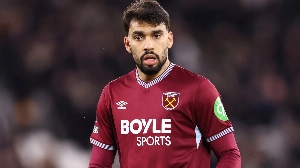 Notícias ao Minuto Brasil - Esporte - Namoro de Paquetá com Fla tem conversa com Filipe Luís e ajuda do staff