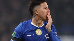 Notícias ao Minuto Brasil - Esporte - Enzo Fernández está perto de 'desertar' do Chelsea, diz Jornal
