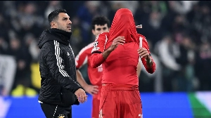 Notícias ao Minuto Brasil - Esporte - Pavlidis fica inconsolável após pênalti perdido e derrota do Benfica