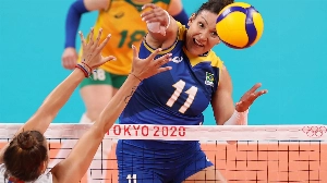 Notícias ao Minuto Brasil - Esporte - Afastada por doping, Tandara Caixeta anuncia aposentadoria do vôlei