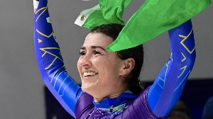 Notícias ao Minuto Brasil - Esporte - 'Entre as melhores', diz brasileira do skeleton após resultado inédito