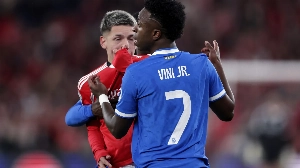 Notícias ao Minuto Brasil - Esporte - Prestianni revela à UEFA o insulto que dirigiu a Vinícius Júnior