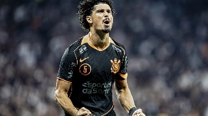 Notícias ao Minuto Brasil - Esporte - Após interesse europeu, Corinthians define preço e prazo para liberar André