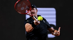 Notícias ao Minuto Brasil - Esporte - João Fonseca é eliminado por peruano em jogo tenso, e Brasil continua sem campeão do Rio Open