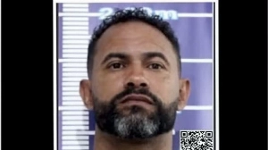 Notícias ao Minuto Brasil - Esporte - Foragido: Disque Denúncia divulga cartaz para encontrar goleiro Bruno