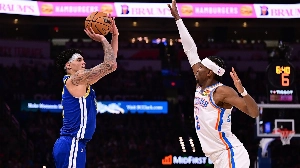 Notícias ao Minuto Brasil - Esporte - Gui Santos alcança 100 bolas de três na NBA em derrota dos Warriors para o Timberwolves