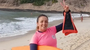 Notícias ao Minuto Brasil - Esporte - Isabela Nogueira, pioneira do bodyboard no Brasil, morre aos 56 anos