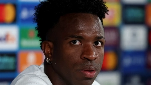 Notícias ao Minuto Brasil - Esporte - Vini Jr quebra silêncio sobre racismo e expõe drama após caso Prestianni