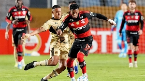 Notícias ao Minuto Brasil - Esporte - Flamengo inicia Copa Libertadores com vitória na altitude de Cusco