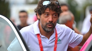 Notícias ao Minuto Brasil - Esporte - Ex-campeão mundial Óscar Freire é preso após denúncia da mulher