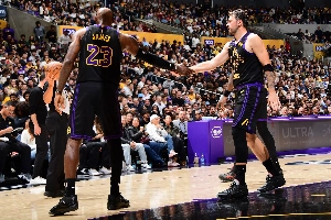 ge - Doncic ultrapassa 15 mil pontos, e LeBron bate novo recorde em vitória dos Lakers sobre o Cavaliers
