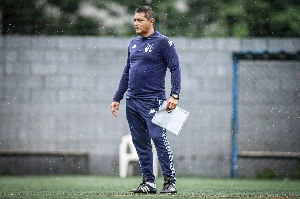 ge - Escalação do Guarani: Elio mantém três zagueiros, mas muda peças do ataque