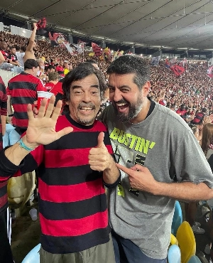 ge - Morre Arthur Muhlenberg, voz da torcida do Flamengo no ge