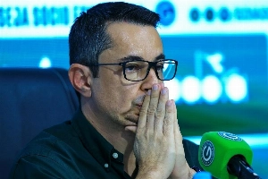 ge - Presidente executivo do Goiás renuncia em meio à crise financeira; veja quem assume o clube