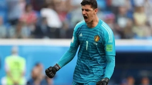 Notícias ao Minuto Brasil - Esporte - Goleiro do Real Madrid, Courtois tenta parar Espanha sem atletas do clube pela 1ª vez em Copas