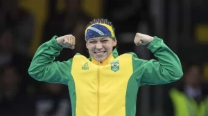 Notícias ao Minuto Brasil - Esporte - Bia Ferreira leva ouro na Copa do Mundo em retorno ao boxe olímpico