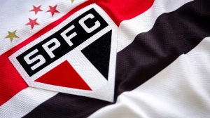 Notícias ao Minuto Brasil - Esporte - São Paulo faz dois jogos-treino no mesmo dia de olho no 2° semestre