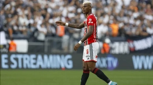 Notícias ao Minuto Brasil - Esporte - Arboleda define data de retorno ao Brasil para discutir rescisão com o São Paulo