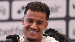 Notícias ao Minuto Brasil - Esporte - Neymar pede, e Santos anuncia Philippe Coutinho como reforço