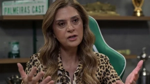 Notícias ao Minuto Brasil - Esporte - Leila Pereira diz que poderá comprar um clube após deixar presidência do Palmeiras
