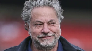 Notícias ao Minuto Brasil - Esporte - Conselho do São Paulo decide nesta quarta-feira se expulsará Casares do clube