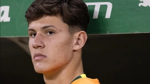Notícias ao Minuto Brasil - Esporte - Benedetti tem lesões ligamentares no tornozelo e vira baixa no Palmeiras
