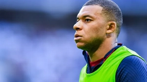 Notícias ao Minuto Brasil - Esporte - Na última Copa de Messi e Cristiano Ronaldo, Mbappé busca assumir o trono