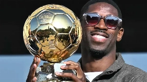 Notícias ao Minuto Brasil - Esporte - O surpreendente favorito de Dembélé à Bola de Ouro: 