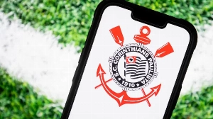 Notícias ao Minuto Brasil - Esporte - Corinthians esbarra em compliances enquanto MP aprofunda investigações