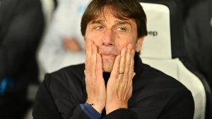 Notícias ao Minuto Brasil - Esporte - Napoli anuncia saída de Antonio Conte após fim da temporada