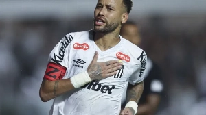 Notícias ao Minuto Brasil - Esporte - Neymar joga 'final' por vaga na Copa em duelo do Santos contra o Coritiba