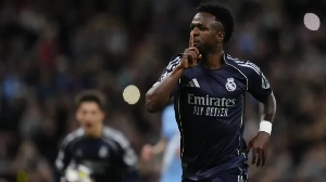 Notícias ao Minuto Brasil - Esporte - Real Madrid faz ultimato: Vini Jr. aceita renovação ou sai