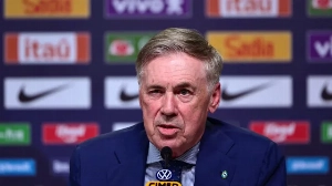 Notícias ao Minuto Brasil - Esporte - Ancelotti tem menor aprovação antes da Copa entre técnicos do Brasil no século