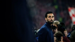 Notícias ao Minuto Brasil - Esporte - Arbeloa quebra o silêncio após semana conturbada no Real Madrid